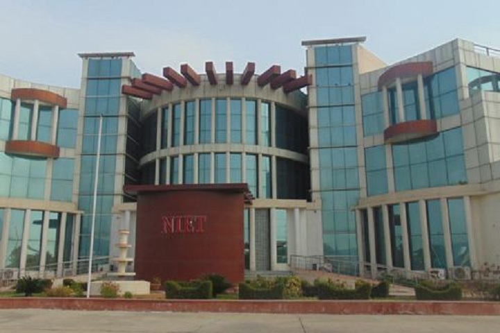 https://cache.careers360.mobi/media/colleges/social-media/media-gallery/21707/2019/5/9/College View of Northern Institute of Learning and Management Alwar_Campus-View.jpg